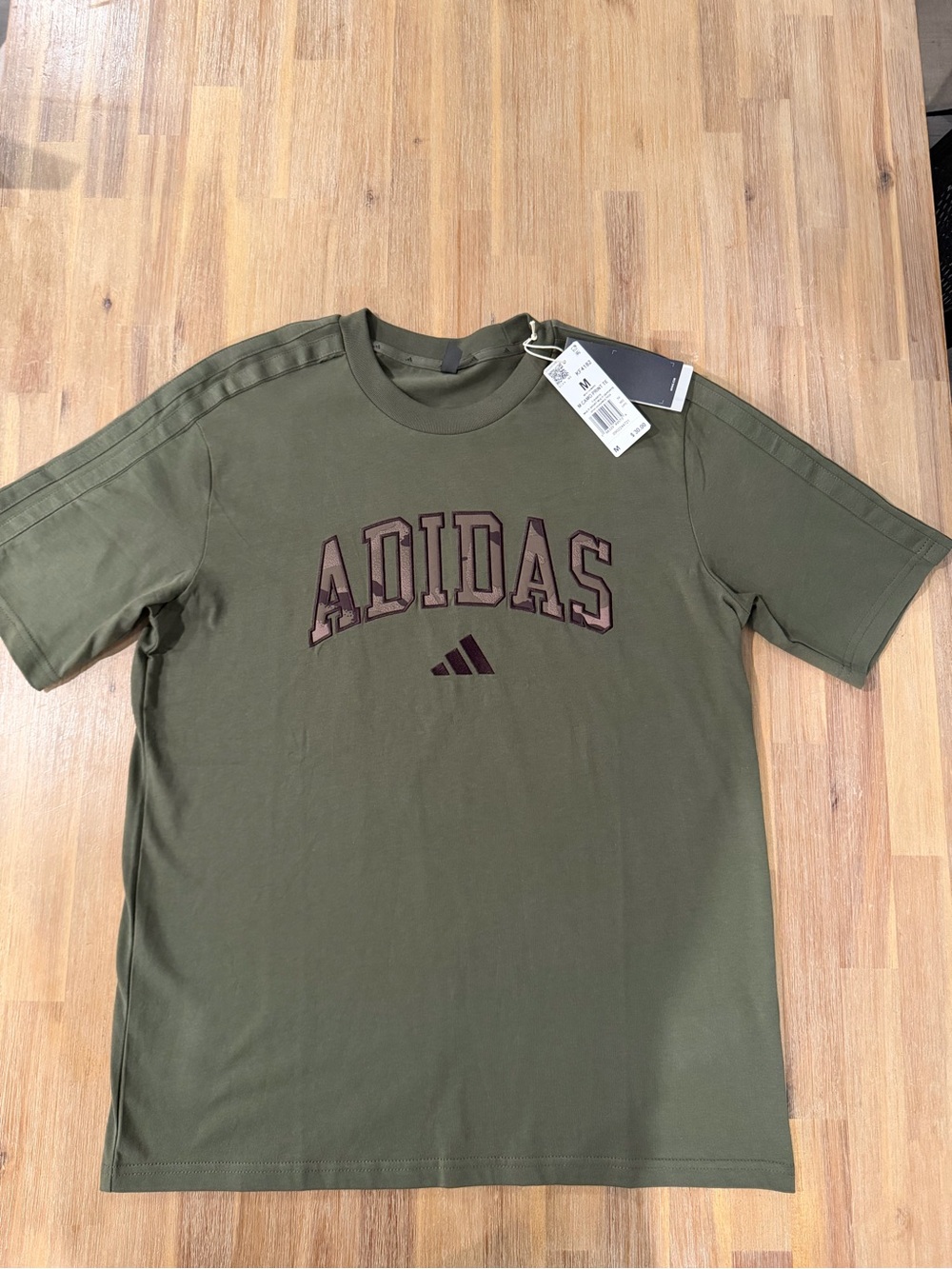 Adidas Men’s Olive Green Camo Graphic T-Shirt – Size M – NWT